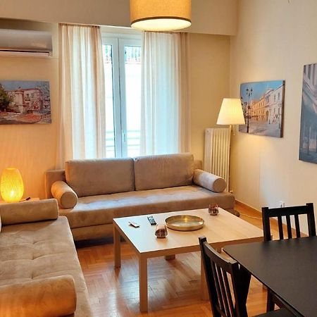 Grand Apartment In Parliament Square Athena Bagian luar foto