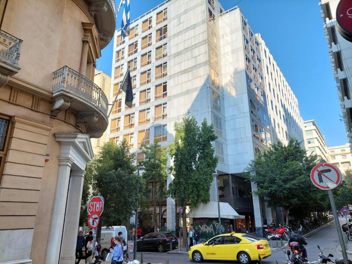 Grand Apartment In Parliament Square Athena Bagian luar foto