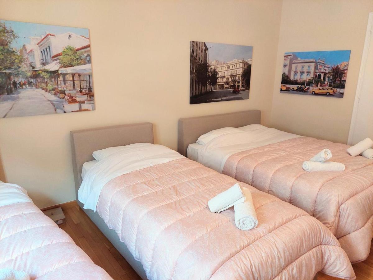 Grand Apartment In Parliament Square Athena Bagian luar foto